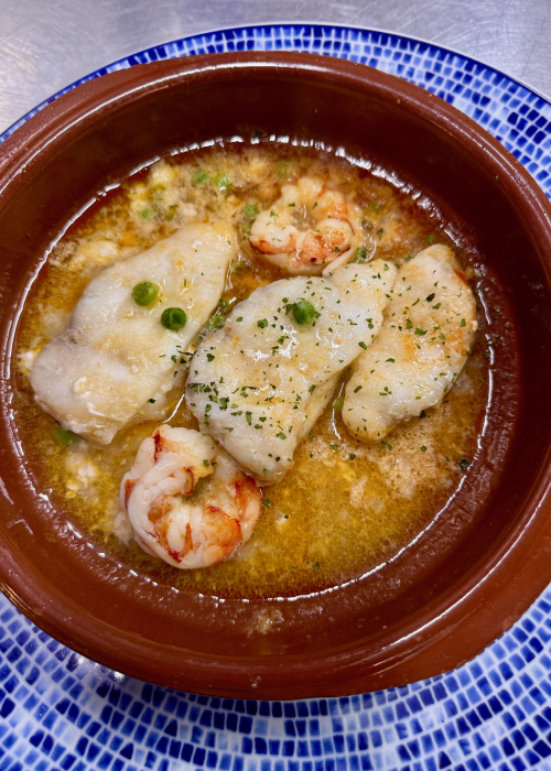 Restaurante Maluquer Quattro cazuela de pescado con gambas en Valencia